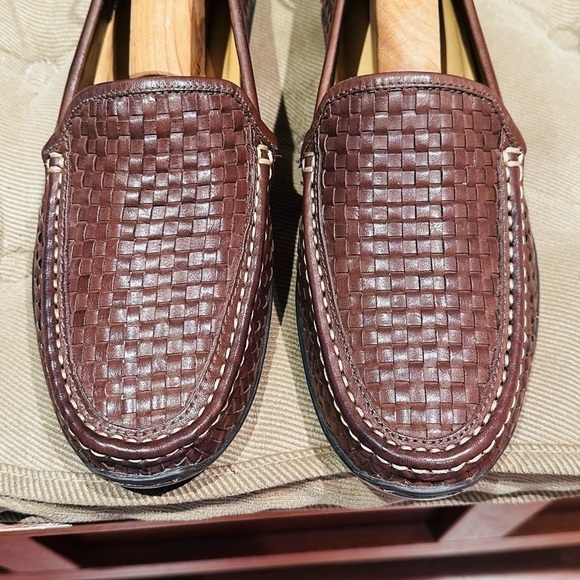 Tommy Bahama Orson Venetian Woven Leather Drivers. - Picture 13 of 14